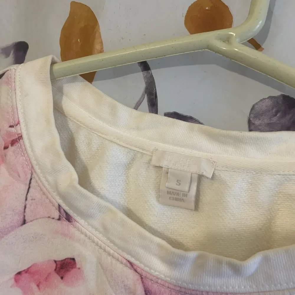 🔥5/$25 J. Crew Floral Peony Print Sweatshirt Sz S